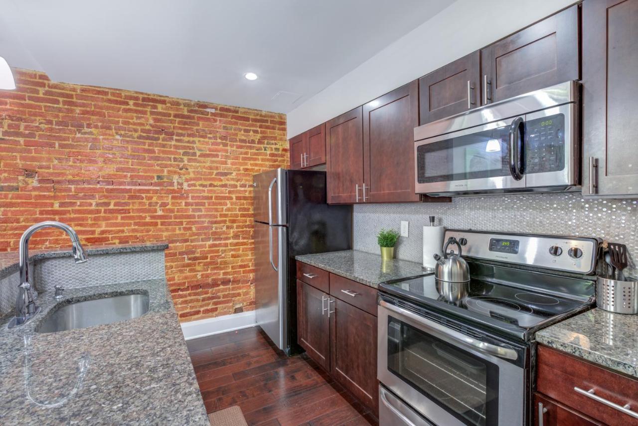 Appartement 2-story Designer Theme 2br Apt Near The Inner Harbor Baltimore