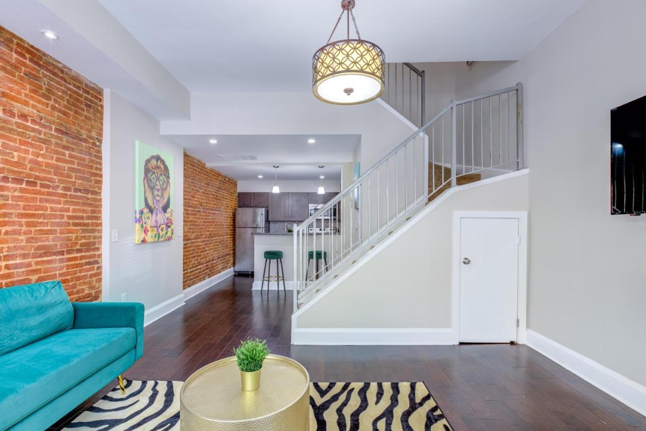 2-story Designer Theme 2br Apt Near The Inner Harbor Appartement